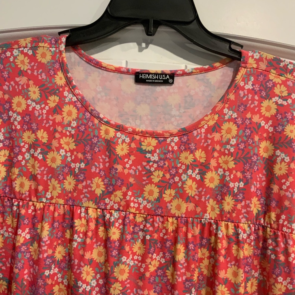 Pink Short Sleeve Ruffled Blouse - Picture 2 of 2